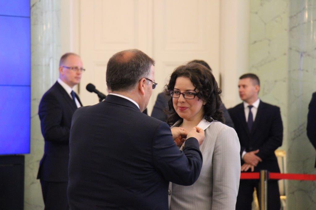 Uroczystość odznaczenia Złotym Krzyżem Zasługi